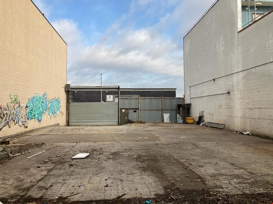 430-432 Johnson Avenue