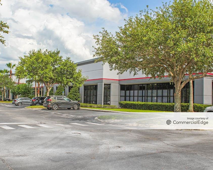 Lee Vista Service Center I 6200 Lee Vista Boulevard, Orlando, FL