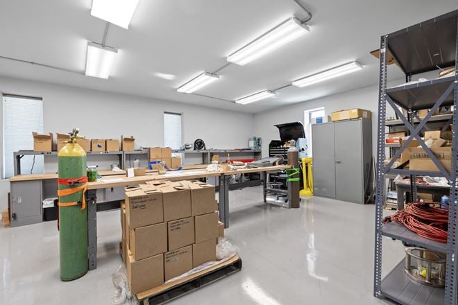 Office/Warehouse on Dodds Ave