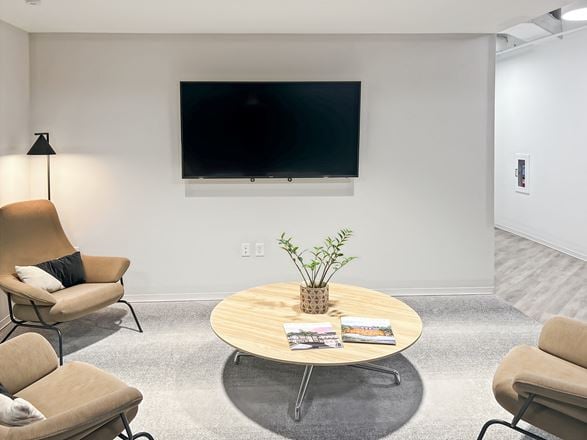 Spaces - Washington - 800 Maine Avenue