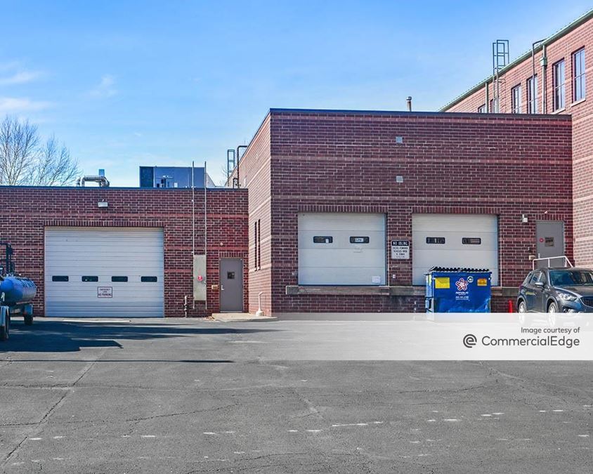 400 Waterfront Drive 400 Waterfront Drive Office Building