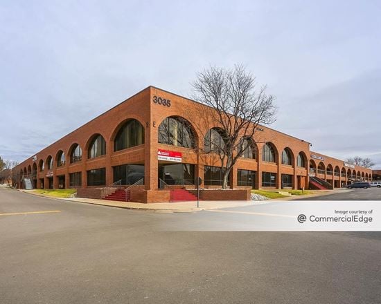 Marketplace Courtyard - Building E