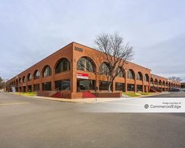 Marketplace Courtyard - Building E