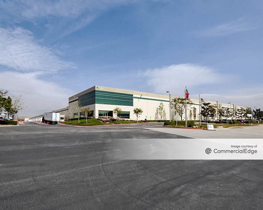 Prologis Rialto I210 Distribution Center 2496 West Walnut Avenue