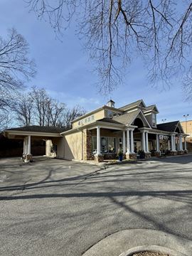 Second Floor Suite in Summerfield Village