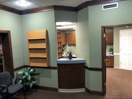 Turnkey medical or professional office space - Marianna