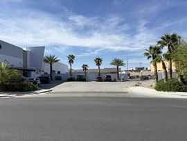 ±13K office/whs bldg with secured yard (±0.97 acre)
