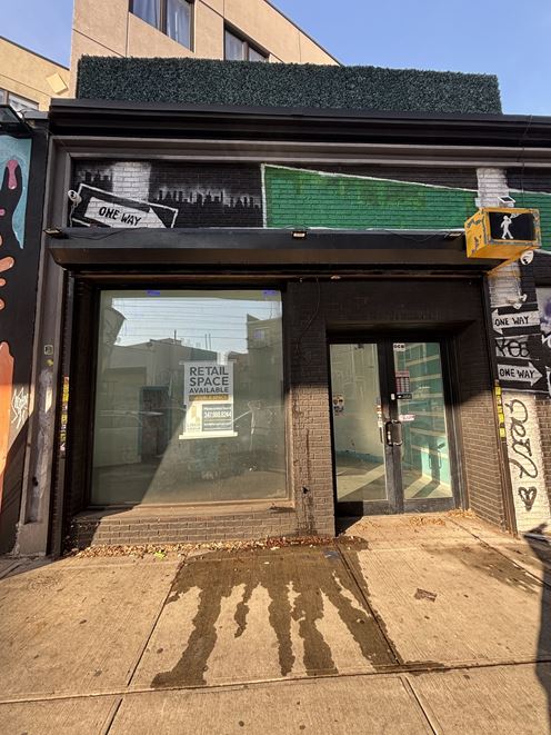 1255 Myrtle  Ave