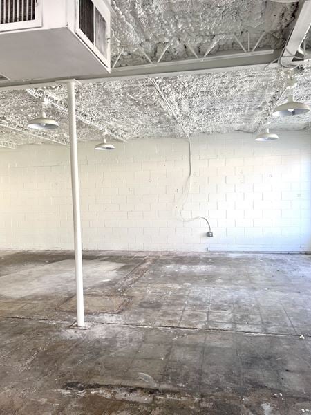 Retail space for Rent at 320 White Street in Norman