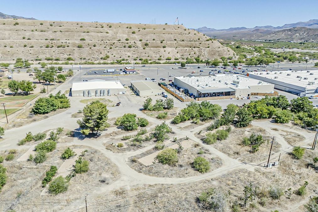 Retail Parcel by Miami AZ Walmart