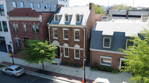 126 E Main St