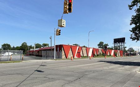 Retail space for Sale at 19600 Woodward Avenue in Detroit