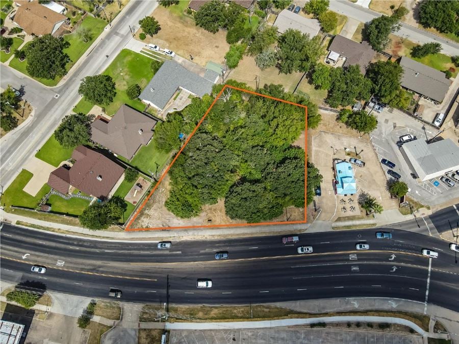 1122 E Villa Maria Rd