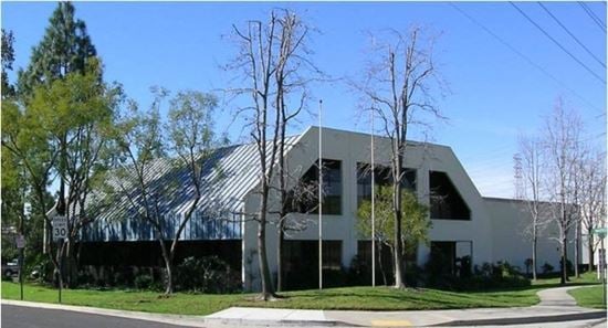 5397 N. Commerce Ave.