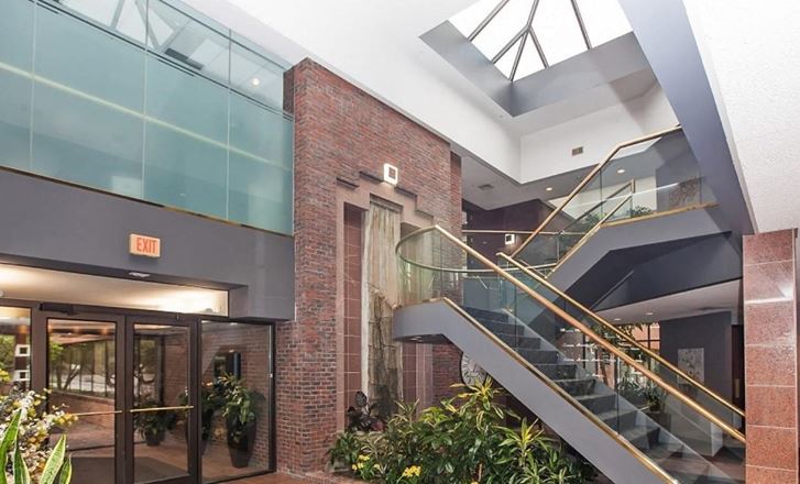 Cornerstone Office Center - 800 Hingham Street