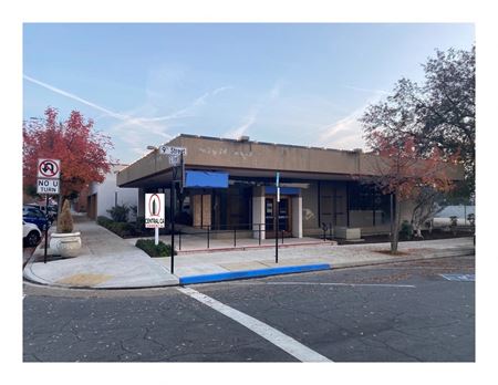 ±2,999 SF High Profile Office Building in Reedley, CA - Reedley