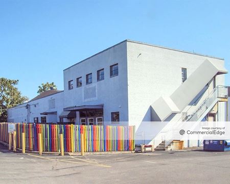 Commercial space for Rent at 594 Jersey Avenue in New Brunswick