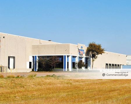 Industrial space for Rent at 8901 Forney Road in Dallas