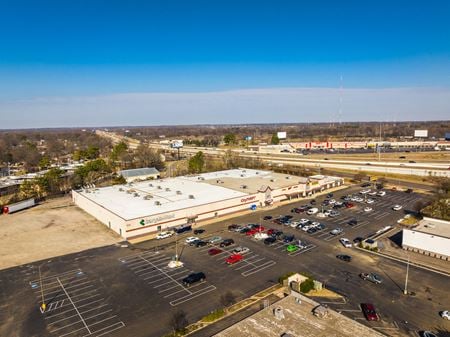 Photo of commercial space at 5124 Summer Ave in Memphis