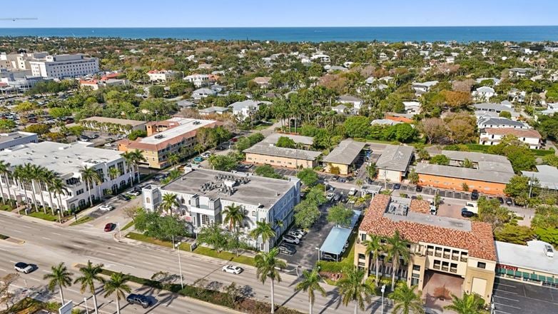 625 Tamiami Trail North