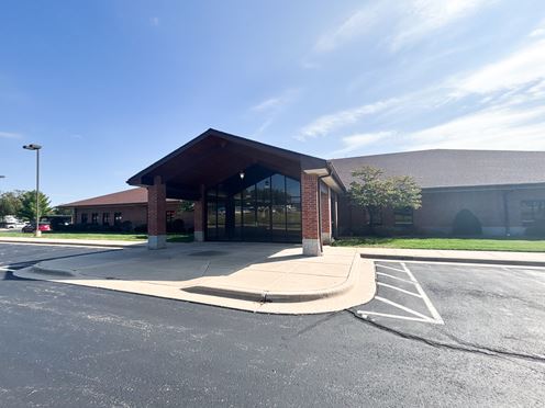 FOR SALE: 15,454 SF Executive Office Building