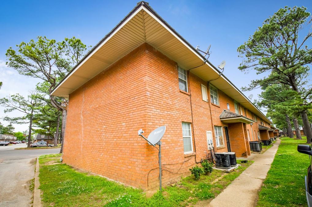 Creekside Meadows Apartments 3471 W. Briarpark Drive , Memphis, TN CommercialSearch