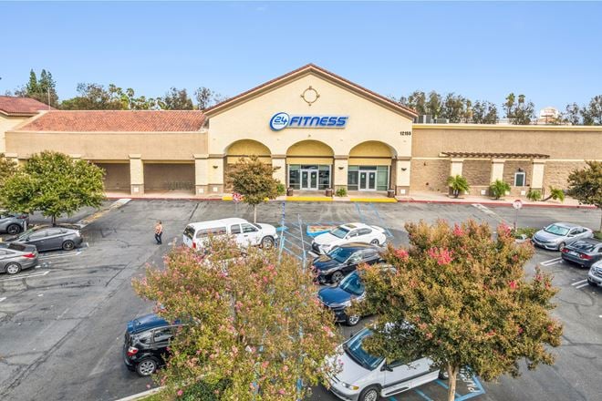 Chino Towne Center Plaza