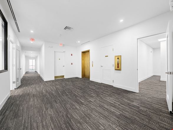 490 E Palmetto Park Rd