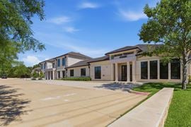 8739 Davis Blvd