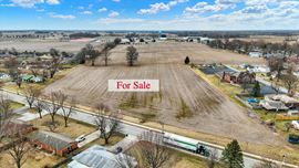 7.5 +/- Acres in Johnson County