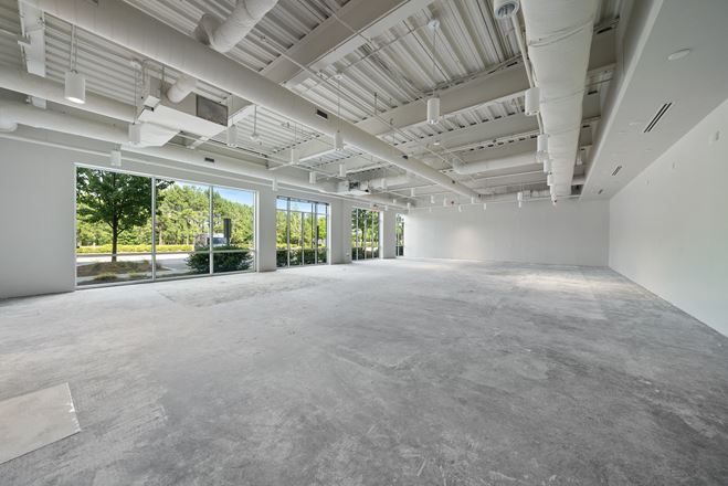 Perimeter Park: 3300 Paramount