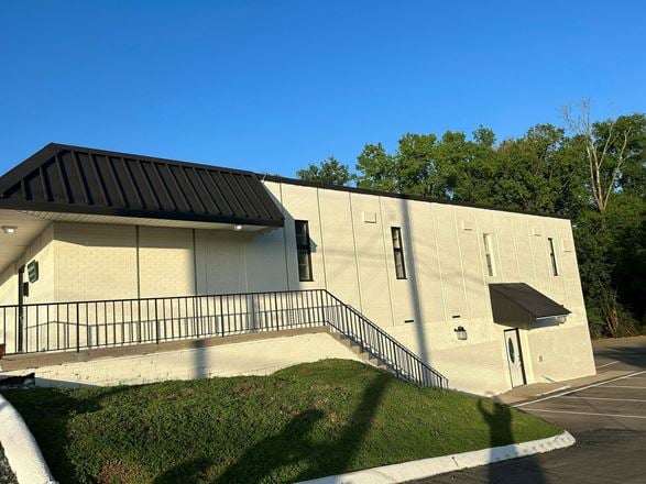 1104 Merchant Drive