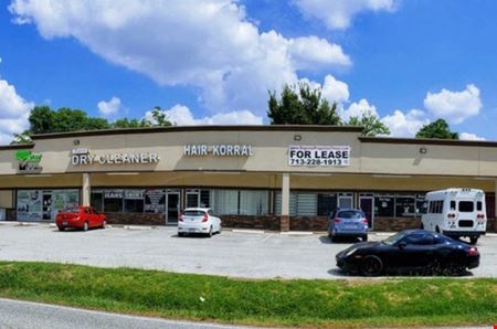 Retail space for Rent at 1442 Sherwood Forest Dr. in Houston