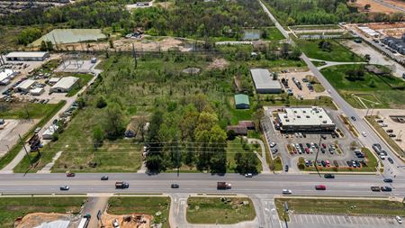 Photo of commercial space at 3331 SW 14th Street in Bentonville