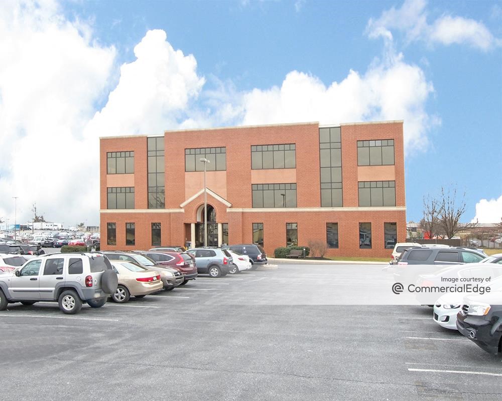 4139 Oregon Pike, Ephrata, PA | Office 