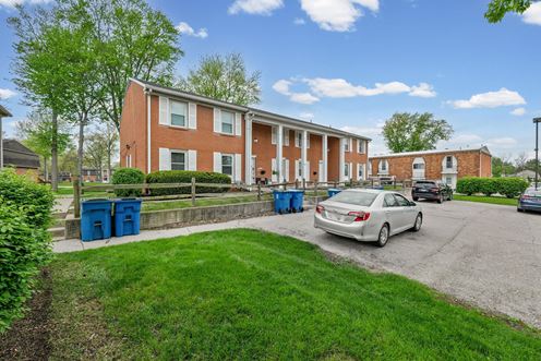 4855 Wickford Dr E