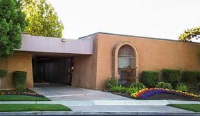 600 W. Shaw Avenue