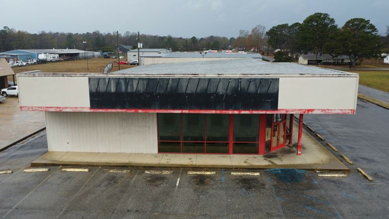 Former Advance Auto Parts Available