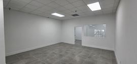 7218 NW 44th St