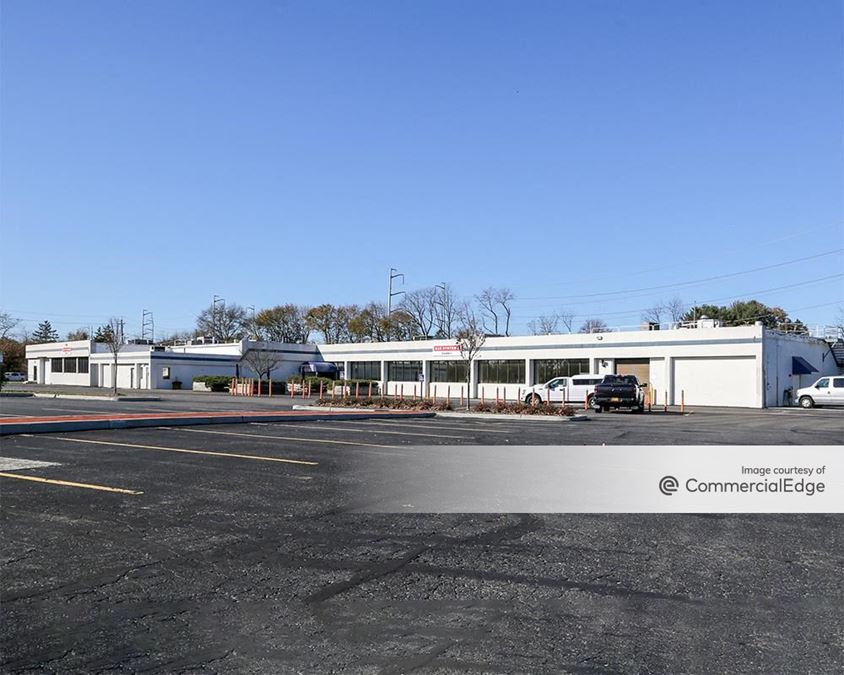 5 Cuba Hill Road, Greenlawn, NY Office Building