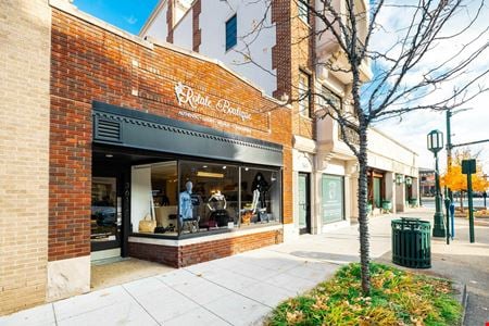 Retail space for Rent at 361 E Maple Rd in Birmingham