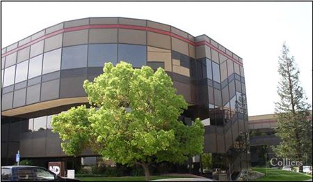 California Corporate Office Plaza - Bakersfield