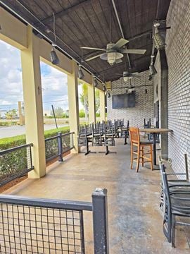 738 SW Pine Island Rd