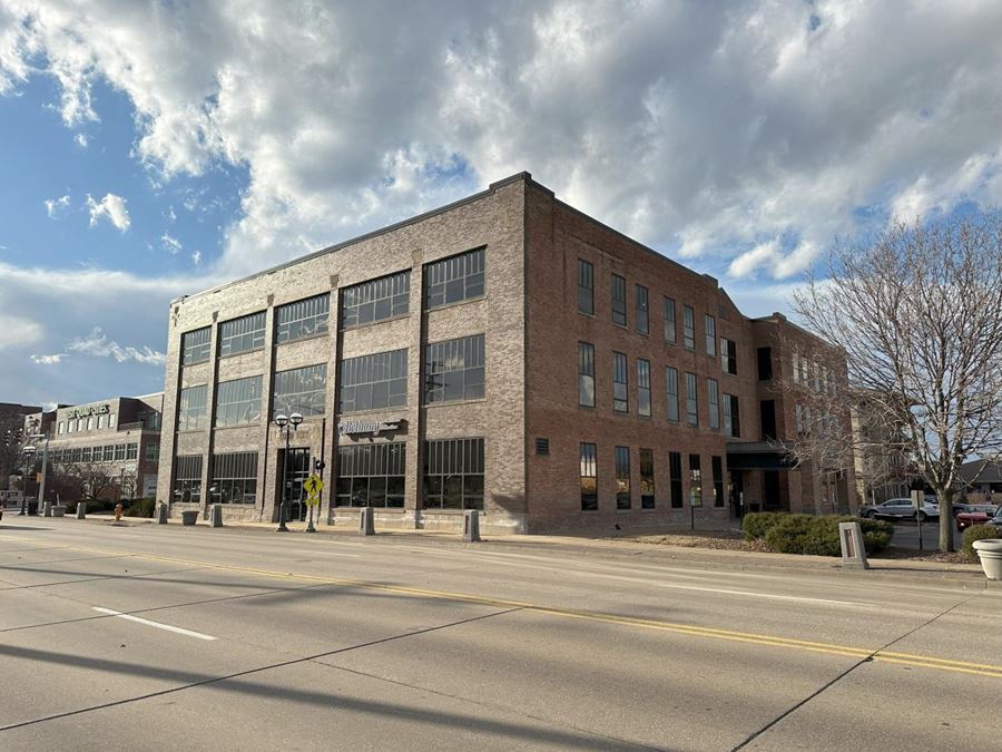 1701 River Drive, Suite 300