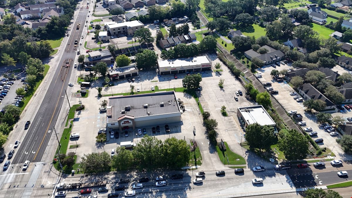 Bluebonnet Crossing Shopping Center