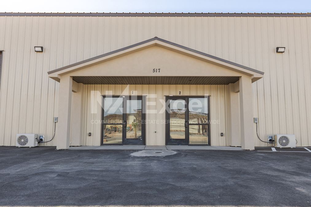 Office/Warehouse for Lease in Quail Creek Industrial Park