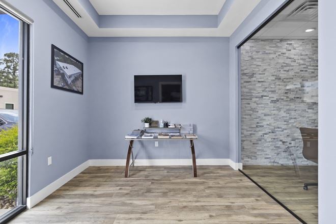First Month Free! For Lease Modern Office in Magnolia