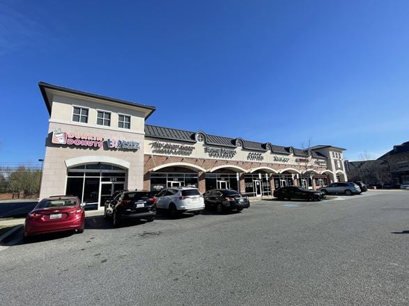 Hall Station Village Center