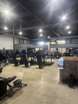 DOWNTOWN WICHITA SHOWROOM/WAREHOUSE