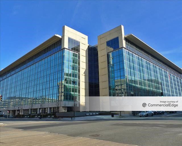 Constitution Center 400 7th Street SW Office Building